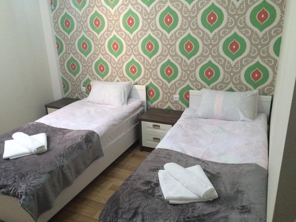 Renaissance Hotel Tiflis Oda fotoğraf